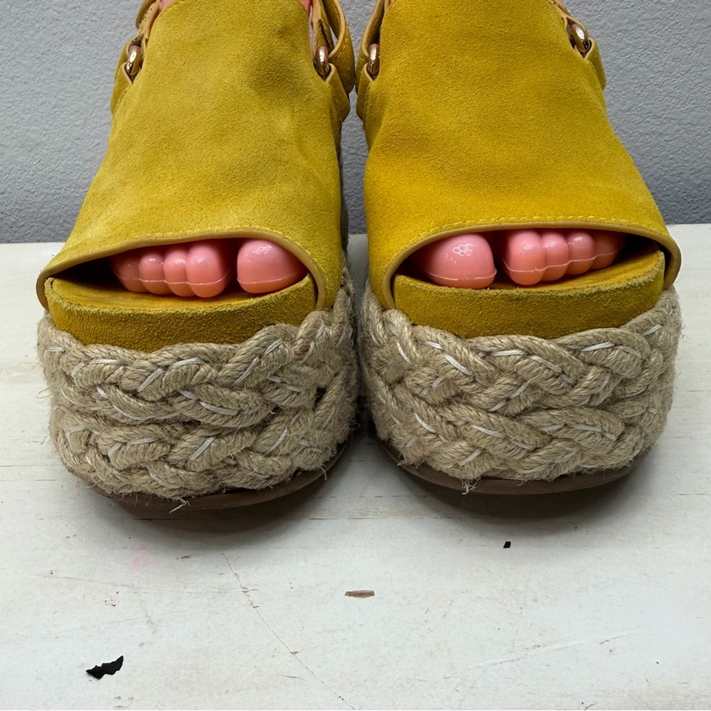 Kelsi Dagger Brooklyn Keys Yellow Suede Espadrille p
platform Sandals Size 8 - Picture 5 of 9